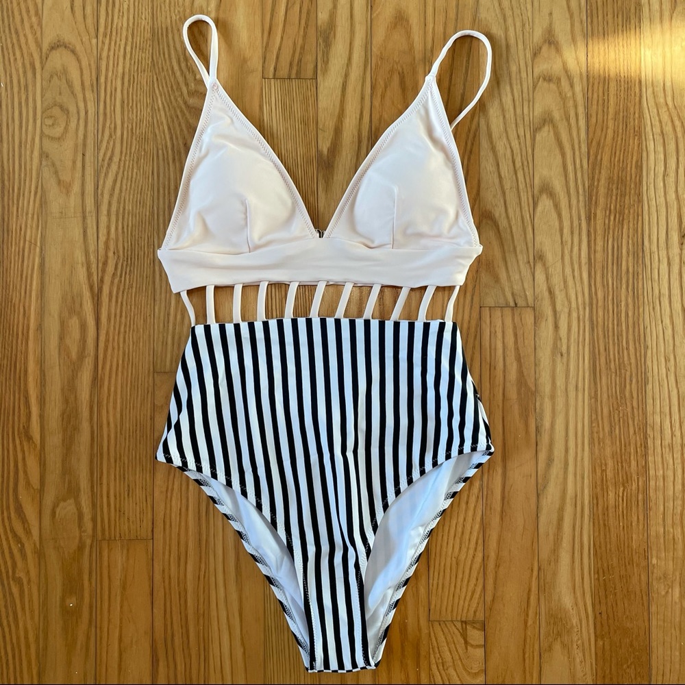 Cupshe Cut-Out One Piece